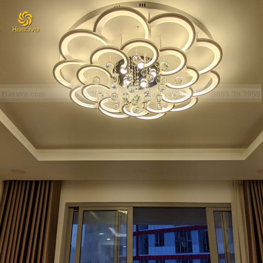 Đèn Ốp Trần 20 Cánh Mai Thả Pha Lê